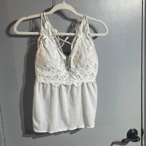 Cute crop top!